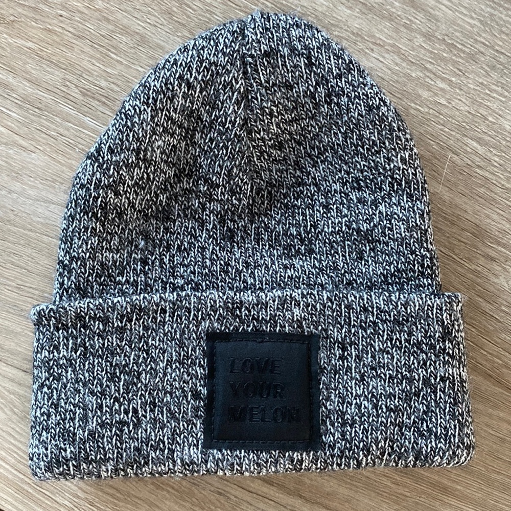 Love your melon hat black label